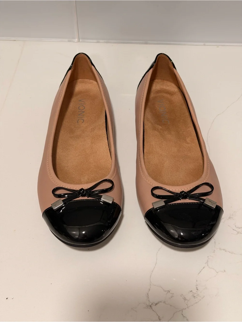 Vionic Women's Spark Minna Ballet flats Leather Shoes Size 8 Dust Pink Black